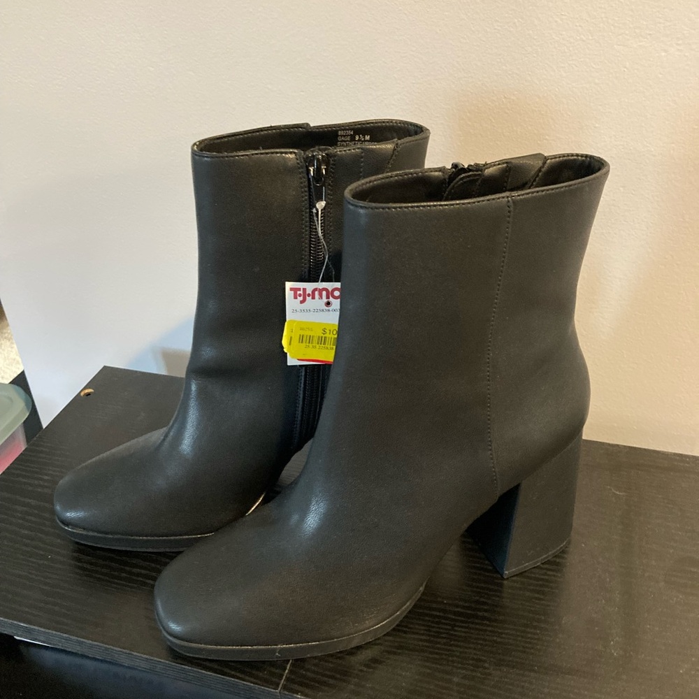 Black block heel boots